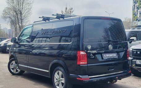 Volkswagen Multivan T6 рестайлинг, 2019 год, 4 800 000 рублей, 6 фотография