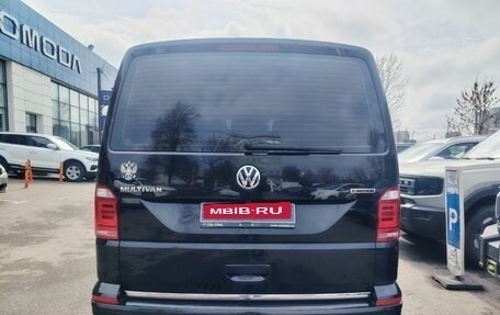 Volkswagen Multivan T6 рестайлинг, 2019 год, 4 800 000 рублей, 7 фотография