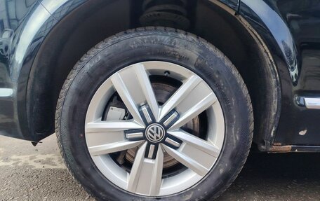 Volkswagen Multivan T6 рестайлинг, 2019 год, 4 800 000 рублей, 17 фотография