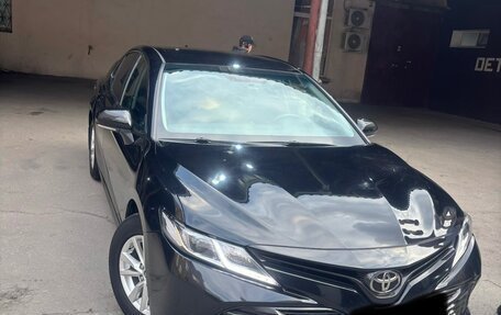 Toyota Camry, 2018 год, 2 450 000 рублей, 1 фотография