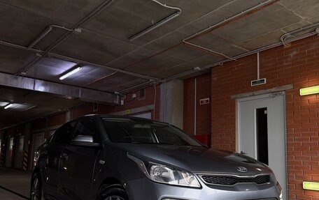 KIA Rio IV, 2018 год, 1 350 000 рублей, 1 фотография