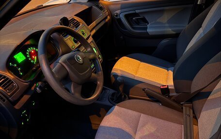 Skoda Fabia II, 2010 год, 600 000 рублей, 7 фотография