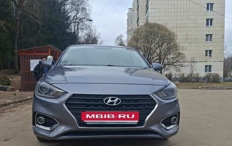 Hyundai Solaris II рестайлинг, 2019 год, 1 050 000 рублей, 3 фотография