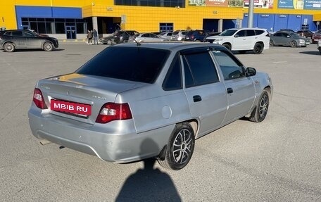 Daewoo Nexia I рестайлинг, 2010 год, 300 000 рублей, 3 фотография