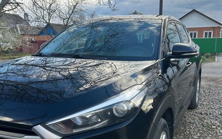Hyundai Tucson III, 2017 год, 1 950 000 рублей, 2 фотография