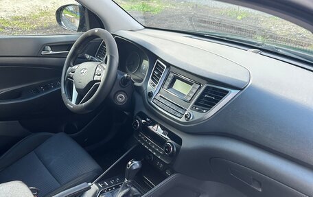 Hyundai Tucson III, 2017 год, 1 950 000 рублей, 8 фотография