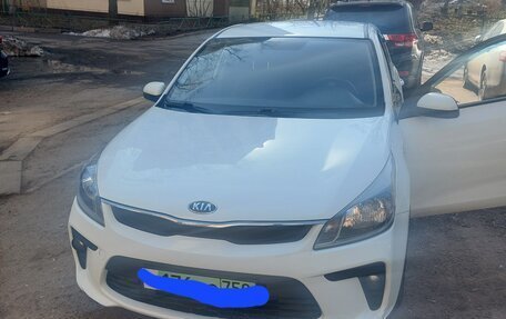 KIA Rio IV, 2017 год, 1 240 000 рублей, 3 фотография