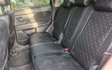 Mitsubishi Outlander III рестайлинг 3, 2013 год, 1 100 000 рублей, 7 фотография