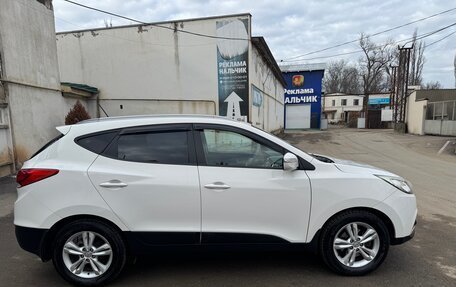Hyundai ix35 I рестайлинг, 2012 год, 1 300 000 рублей, 20 фотография