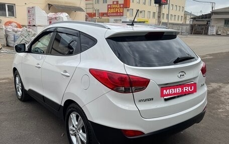 Hyundai ix35 I рестайлинг, 2012 год, 1 300 000 рублей, 16 фотография
