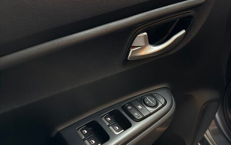 KIA Rio IV, 2018 год, 1 350 000 рублей, 9 фотография