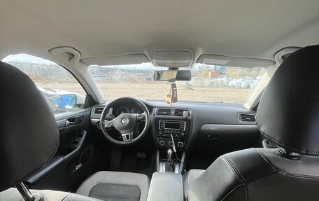 Volkswagen Jetta VI, 2014 год, 900 000 рублей, 6 фотография
