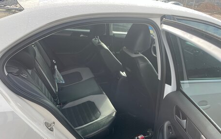 Volkswagen Jetta VI, 2014 год, 900 000 рублей, 8 фотография