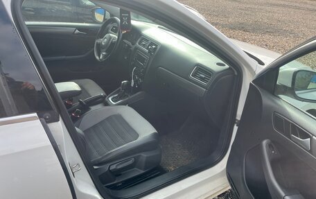 Volkswagen Jetta VI, 2014 год, 900 000 рублей, 7 фотография