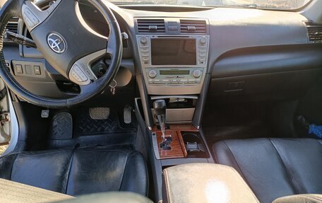Toyota Camry, 2007 год, 580 000 рублей, 5 фотография