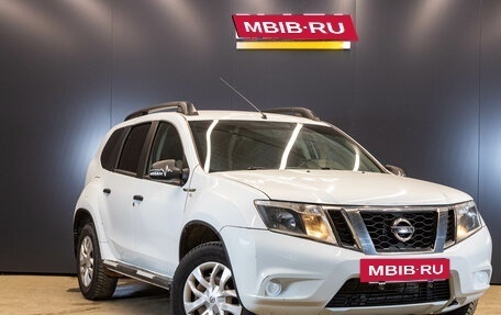Nissan Terrano III, 2014 год, 989 000 рублей, 2 фотография