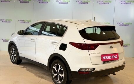 KIA Sportage IV рестайлинг, 2021 год, 1 885 000 рублей, 5 фотография