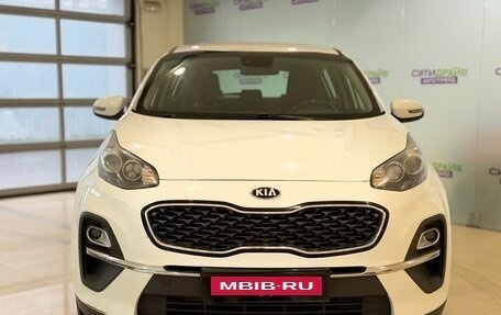 KIA Sportage IV рестайлинг, 2021 год, 1 885 000 рублей, 2 фотография