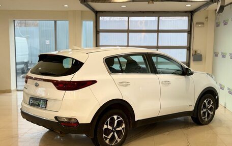 KIA Sportage IV рестайлинг, 2021 год, 1 885 000 рублей, 7 фотография