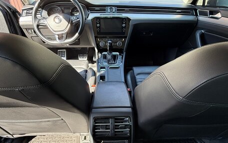 Volkswagen Passat B8 рестайлинг, 2017 год, 2 300 000 рублей, 15 фотография