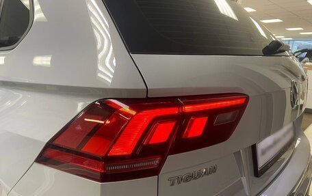 Volkswagen Tiguan II, 2020 год, 2 990 000 рублей, 6 фотография