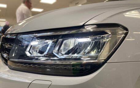 Volkswagen Tiguan II, 2020 год, 2 990 000 рублей, 5 фотография