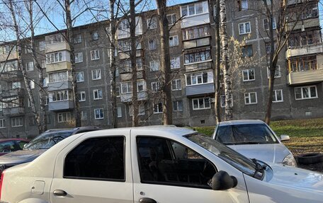 Renault Logan I, 2010 год, 300 000 рублей, 10 фотография