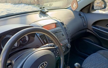 KIA cee'd I рестайлинг, 2009 год, 500 000 рублей, 12 фотография