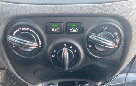 KIA Rio II, 2010 год, 666 666 рублей, 9 фотография