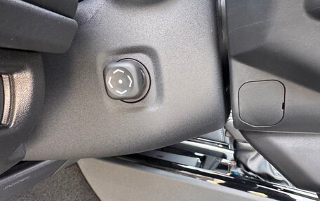 Toyota Camry, 2025 год, 4 300 000 рублей, 11 фотография