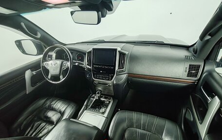 Toyota Land Cruiser 200, 2019 год, 5 299 000 рублей, 11 фотография