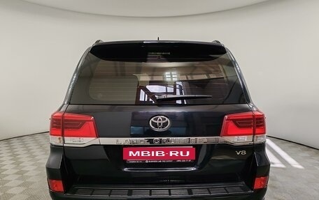 Toyota Land Cruiser 200, 2019 год, 5 299 000 рублей, 6 фотография