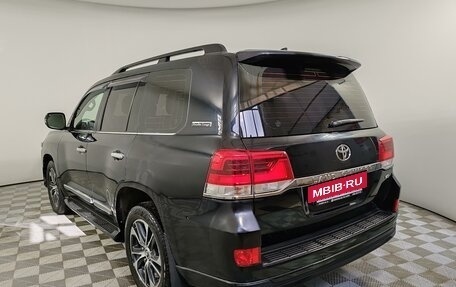 Toyota Land Cruiser 200, 2019 год, 5 299 000 рублей, 7 фотография