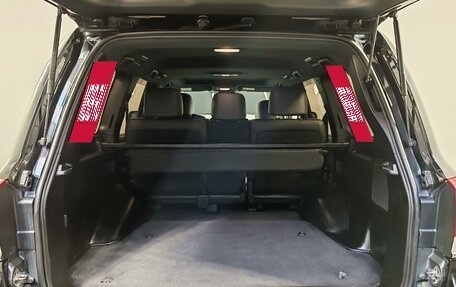 Toyota Land Cruiser 200, 2019 год, 5 299 000 рублей, 9 фотография