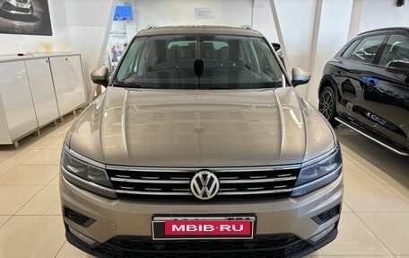 Volkswagen Tiguan II, 2018 год, 2 149 000 рублей, 2 фотография
