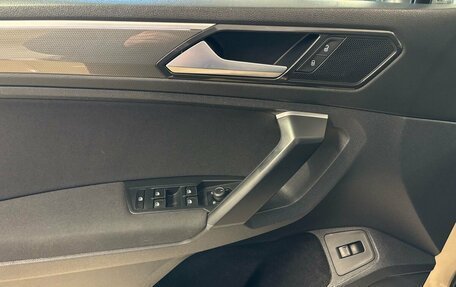 Volkswagen Tiguan II, 2018 год, 2 149 000 рублей, 14 фотография