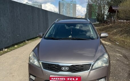 KIA cee'd I рестайлинг, 2011 год, 600 000 рублей, 1 фотография