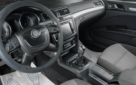 Skoda Superb III рестайлинг, 2008 год, 689 000 рублей, 8 фотография