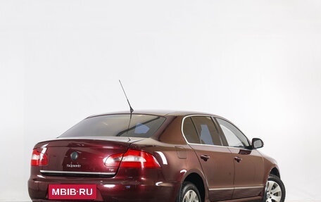 Skoda Superb III рестайлинг, 2008 год, 689 000 рублей, 7 фотография