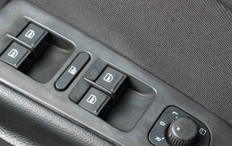 Skoda Superb III рестайлинг, 2008 год, 689 000 рублей, 19 фотография