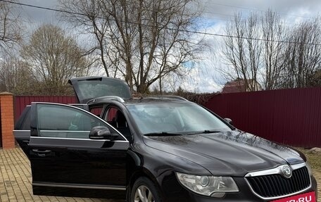 Skoda Superb III рестайлинг, 2012 год, 1 050 000 рублей, 2 фотография