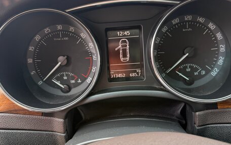 Skoda Superb III рестайлинг, 2012 год, 1 050 000 рублей, 15 фотография