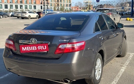 Toyota Camry, 2011 год, 1 280 000 рублей, 2 фотография