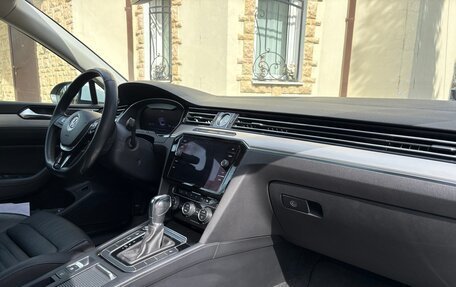 Volkswagen Passat B8 рестайлинг, 2019 год, 2 499 000 рублей, 6 фотография