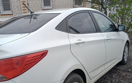 Hyundai Solaris II рестайлинг, 2016 год, 1 175 000 рублей, 4 фотография