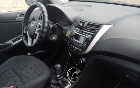 Hyundai Solaris II рестайлинг, 2016 год, 1 175 000 рублей, 7 фотография