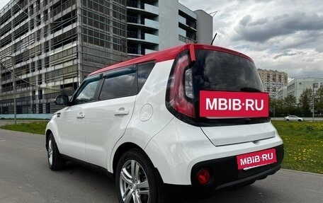 KIA Soul II рестайлинг, 2017 год, 1 350 000 рублей, 3 фотография