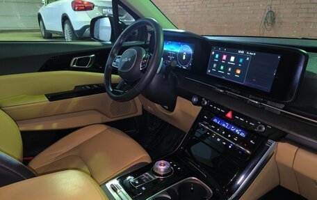 KIA Carnival, 2022 год, 4 550 000 рублей, 25 фотография