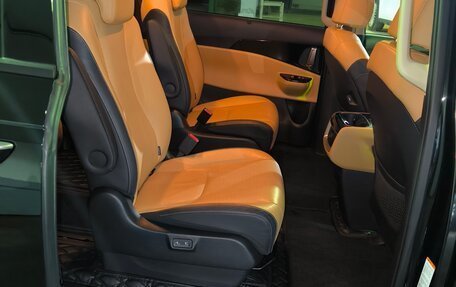 KIA Carnival, 2022 год, 4 550 000 рублей, 23 фотография