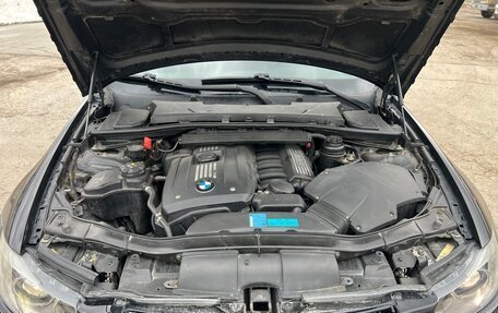 BMW 3 серия, 2007 год, 900 000 рублей, 16 фотография